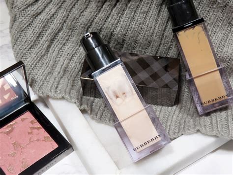 Burberry luminous base reviews